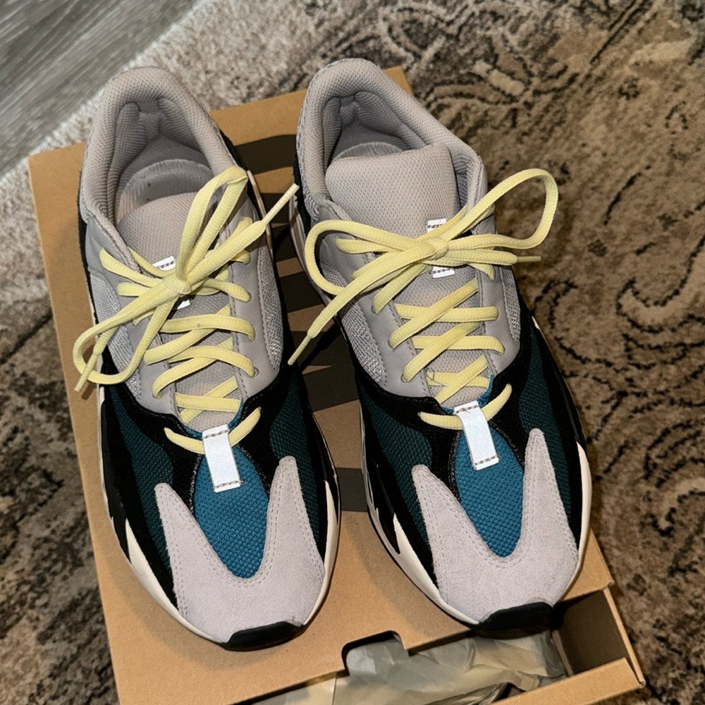Yezzy Boost 700s